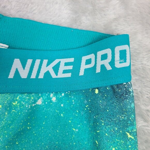 Nike Pro Galaxy‎ Capris Women's Compression Dri-Fit Leggings Crop Size Medium - Picture 2 of 9